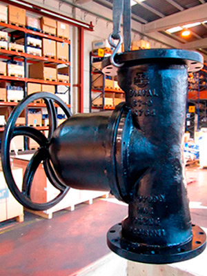 DIAVAL Diaphragm Valves go to the pits